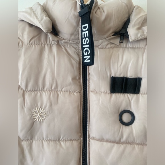 DALEF Hooded Puffer Vest Classic Design Blk Webbing Ribbon Zipper Pull Size L - Picture 3 of 12